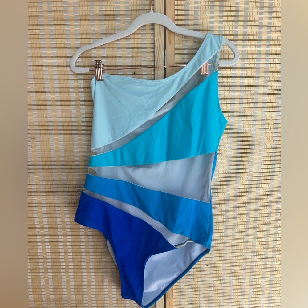 NWOT SIZE XL Women's One-Piece MESH CUTOUT DETAILS